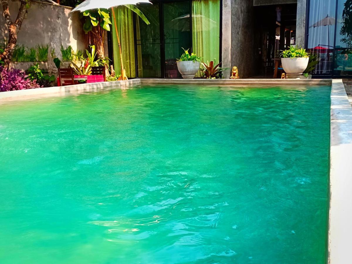 Sofa Gallery Hotel Nong Khai Extérieur photo
