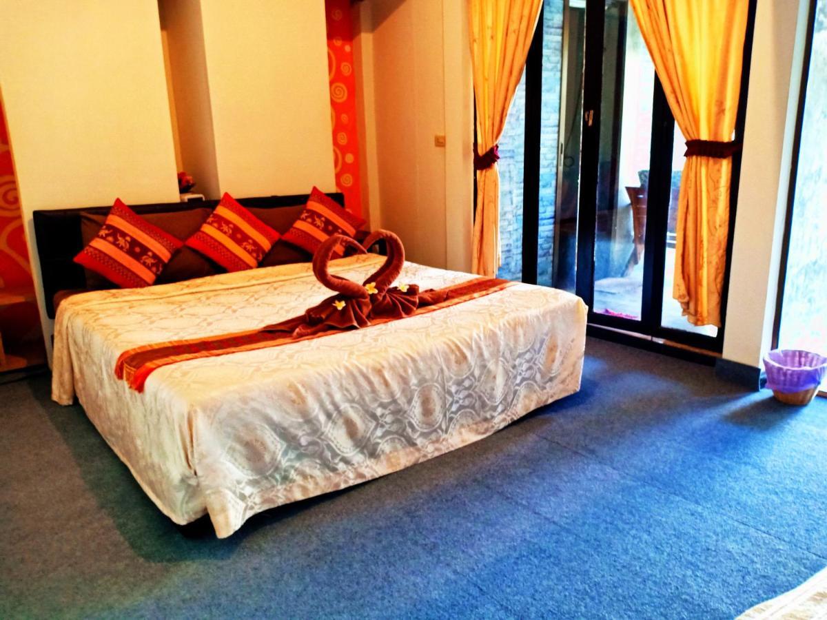Sofa Gallery Hotel Nong Khai Extérieur photo